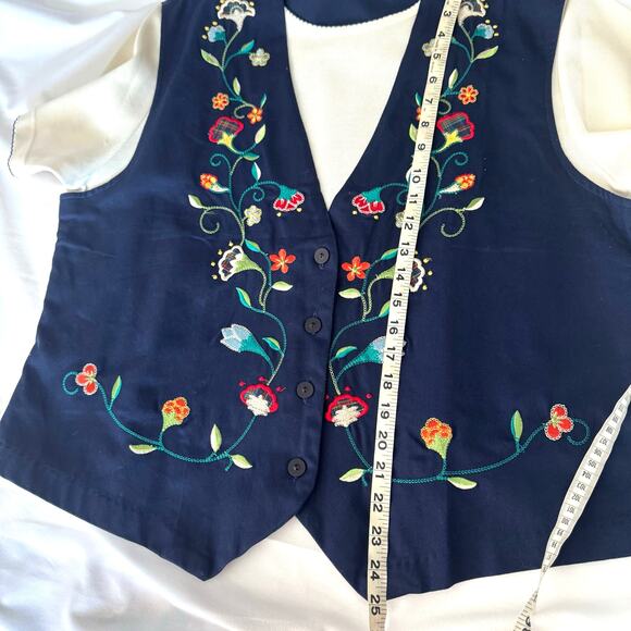 Vintage Alfred Dunner Wms Large Navy Cream SS Embroidered Floral Faux Vest Top - Picture 7 of 11